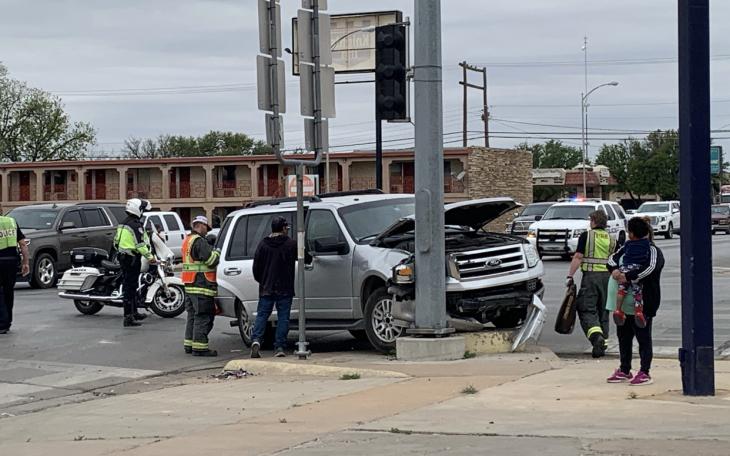 Crash at Abe and Beauregard