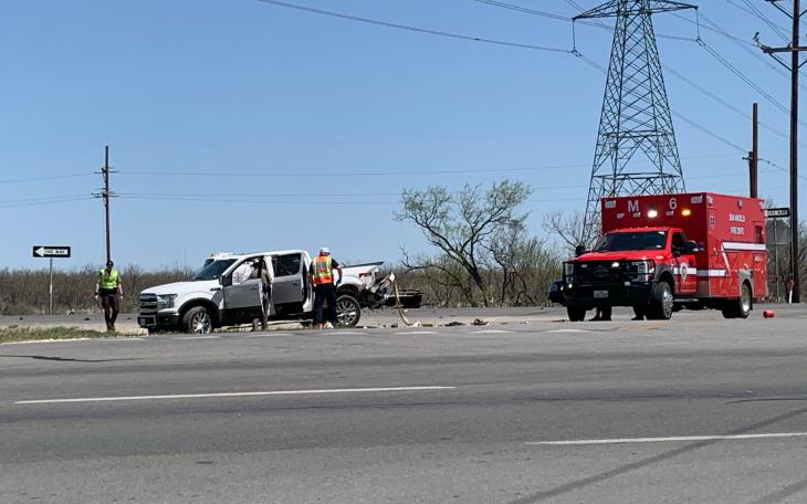 Crash on Grape Creek Rd./US87 4/2021 (LIVE! Photo/Matt Trammell)