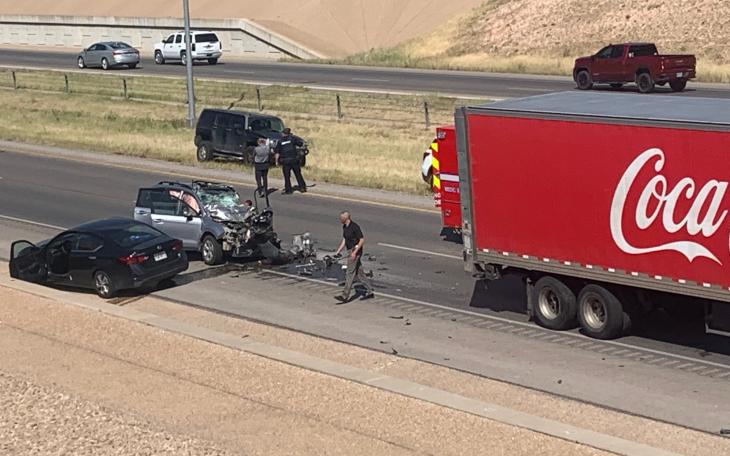 SUV Crashes into Truck (LIVE! Photo/Matt Trammell)