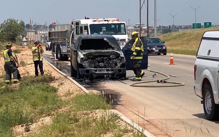 Ford F150 Burns on Loop 306 (LIVE! Photo/James Bouligny)