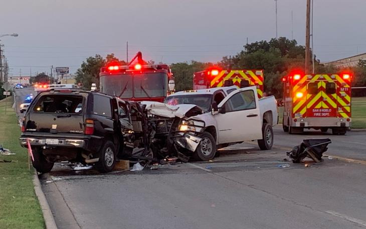 Head-on Crash Near Kirby Park | Live Photo Matt Trammell