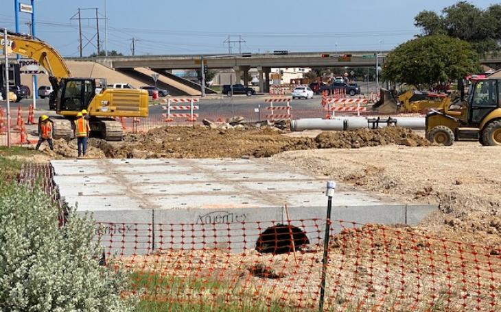 Red Arroyo Construction at Southwest Blvd. (LIVE! Photo/Yantis Green)