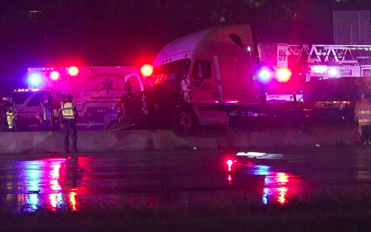 18 Wheeler Crash | SBG San Antonio