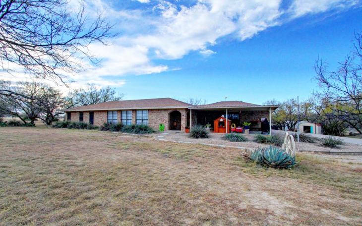 Country living in Dove Creek