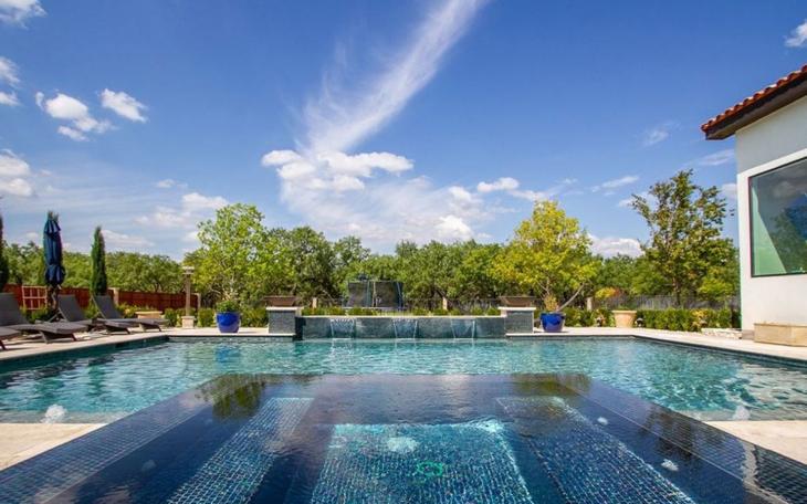 5013 Pecan Ridge Dr.