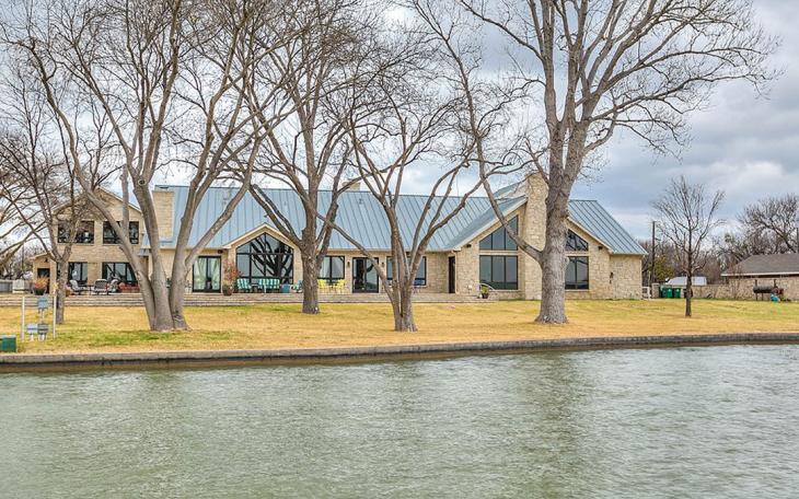 Stunning Lake Nasworthy home on over 1 acre!