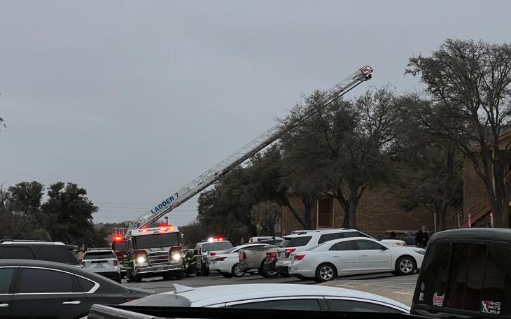 Firefighters at Desert Shadows Apartments (LIVE! Photo/Matt Trammell)