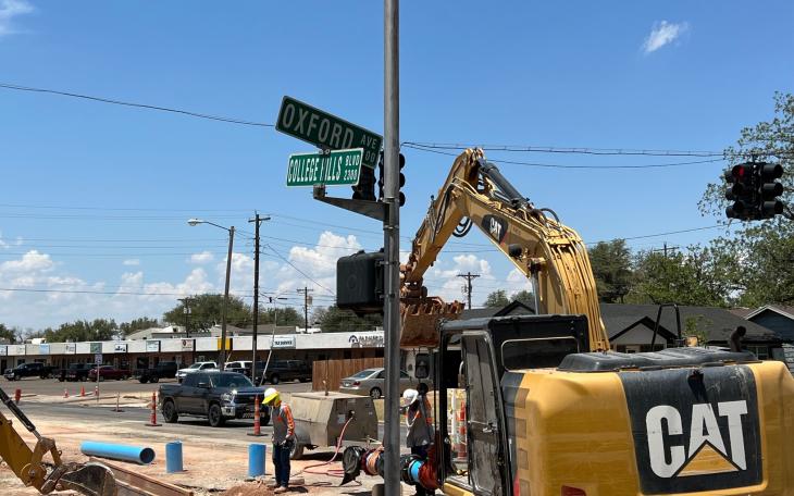 Construction on College Hills at Oxford (LIVE! Photo/Yantis Green)