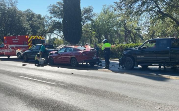3 Car Pile Up on Ave. N 9.28.22 (LIVE! Photo/Matt Trammell)
