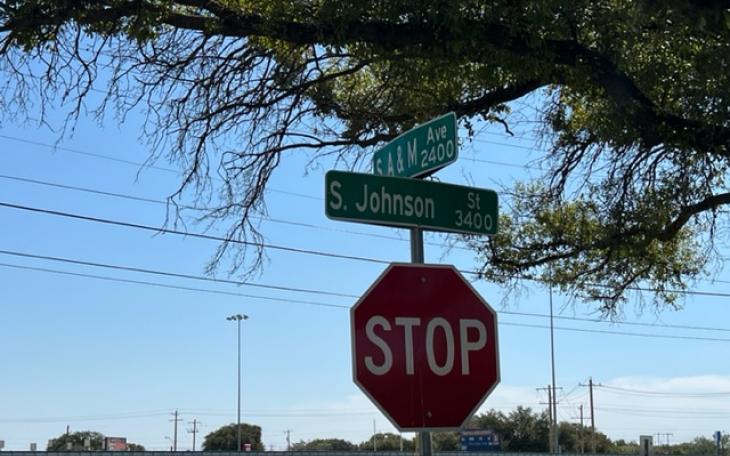 A&amp;M Ave./Johnson St. sign (LIVE! Photo/Yantis Green)