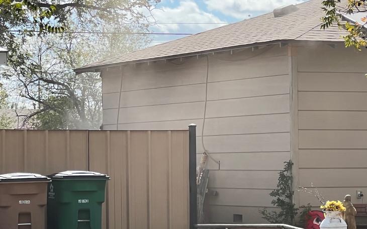 House Fire Near Bradford Elementary School (LIVE! Photo/Matt Trammell)