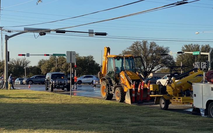 Water main break at Knickerbocker at Sunset on Oct. 12, 2022
