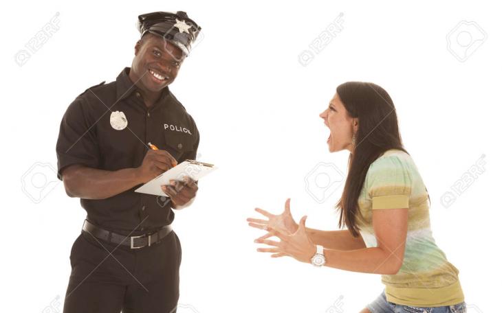 Cursing at Cops/Abusive Language (Courtesy/123rf)