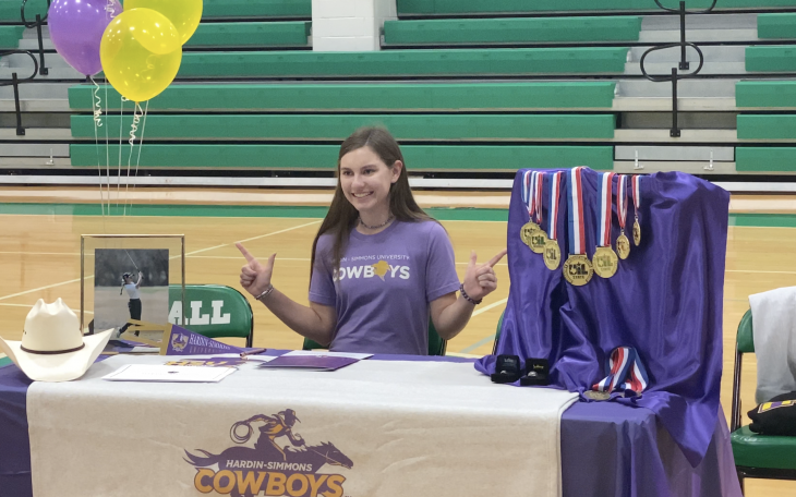 Wall's Shay West Signs with Hardin-Simmons