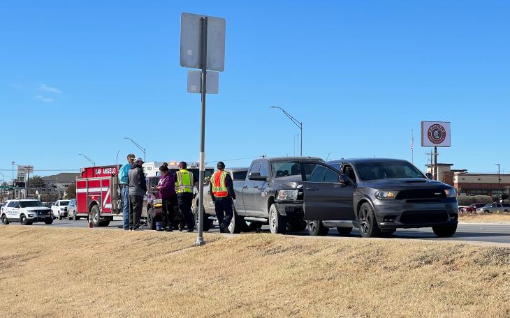 3 Large Pickups Ram the Rear of a Dodge Durango and Snarl Traffic