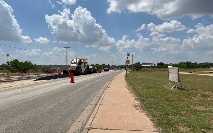 Paving Begins on College Hills 4.20.23 (LIVE! Photo/Yantis Green)
