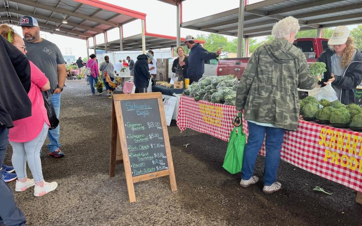Schwartz Boys at Farmers Market Opening Day (LIVE! Photo/Yantis Green)