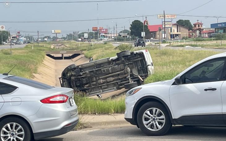 Crash 14th and Bryant (LIVE! Photo/Matt Trammell)