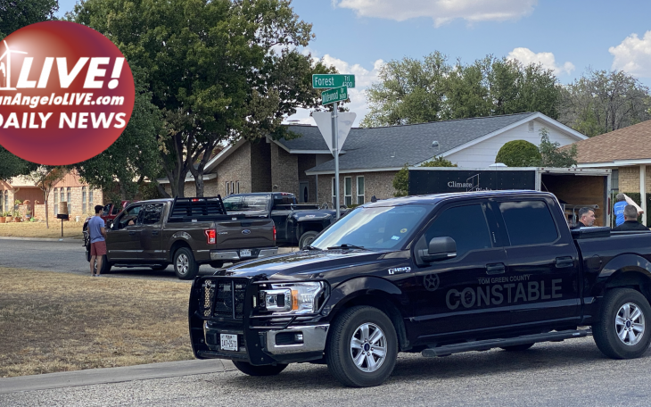 LIVE! Daily News | Armed Suspect Barricades Inside Home Against Constables