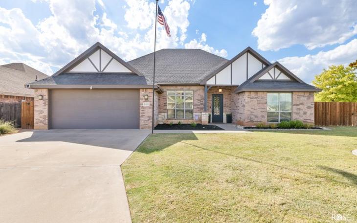 6101 Hallye Court, San Angelo, TX