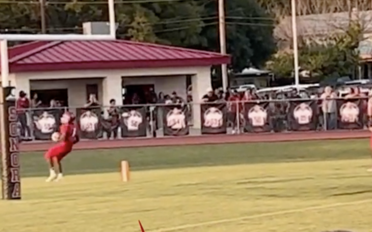 Sonora Bronco Running Back Edgar DeLuna Rushes for a Touchdown