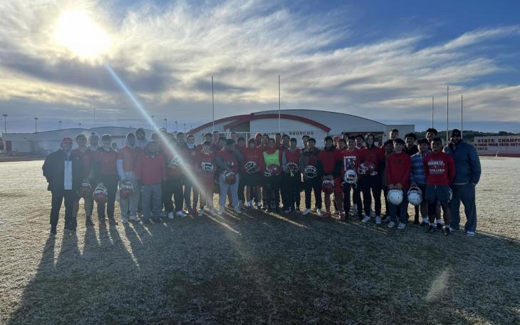 The 2023 Sonora Broncos on Thanksgiving Day