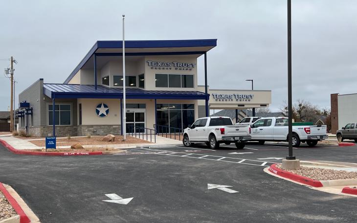New Texas Trust FCU on FM2288 (LIVE! Photo Yantis Green)