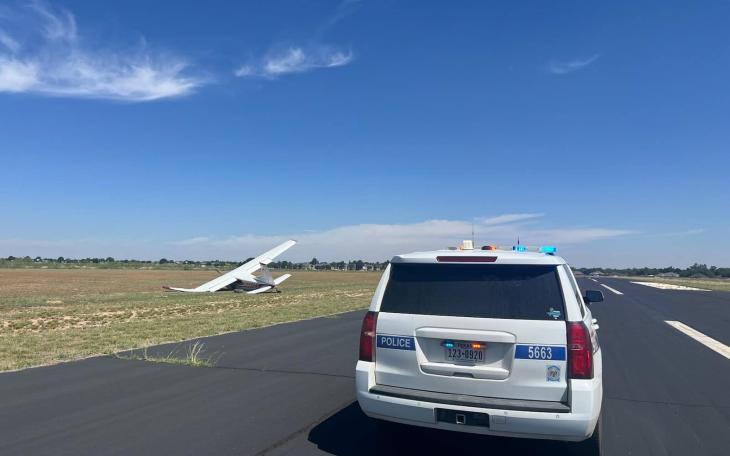A Cessna-made aircraft crashed at Midland Airpark this morning at around 11 a.m., according to CBS7. The mishap aircraft came to a rest beside the runway with a bent wing.