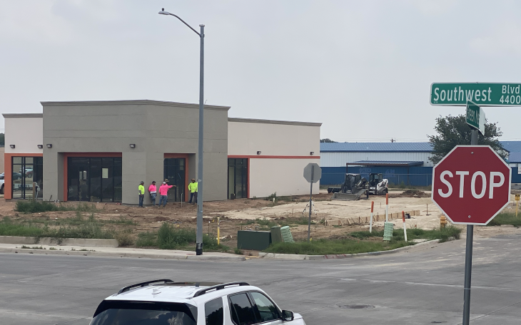 Awesome Donut Shop at Southwest and Green Meadow