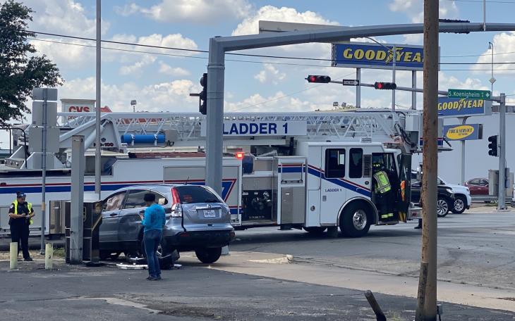 Crash at W. Beauregard and Koenigheim St
