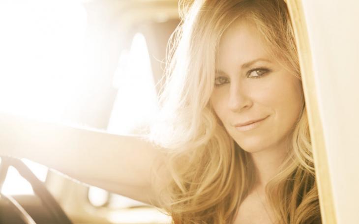 Country music legend Deana Carter will be performing at Cooper's Bar-B-Q in Christoval on Friday, Aug. 23.