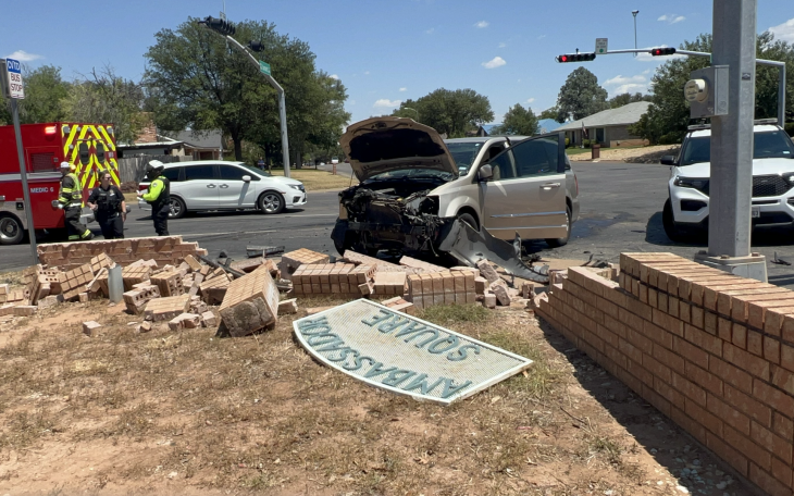 Crash at Southwest and Sunset Drive