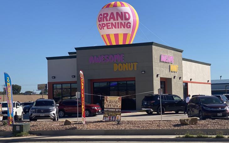'Awesome Donuts' Opens in San Angelo