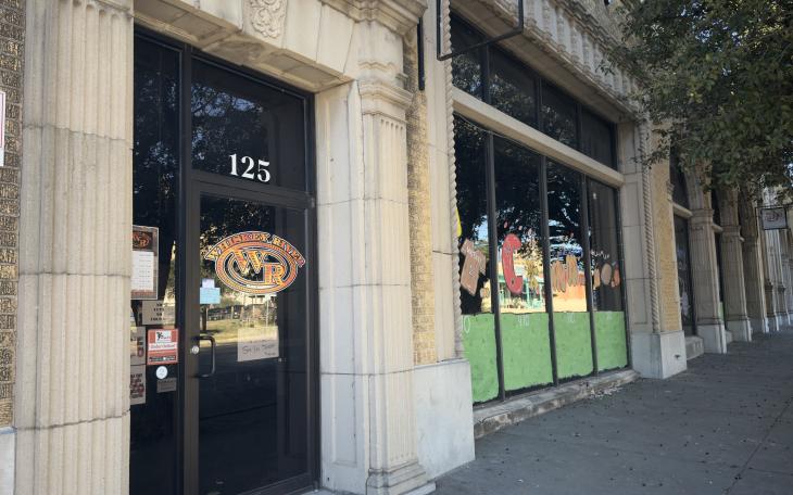Popular San Angelo Bar Whiskey River Closes Abruptly