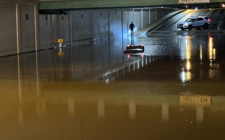 Pulliam Street low-water crossing between Bell Street and Main Street