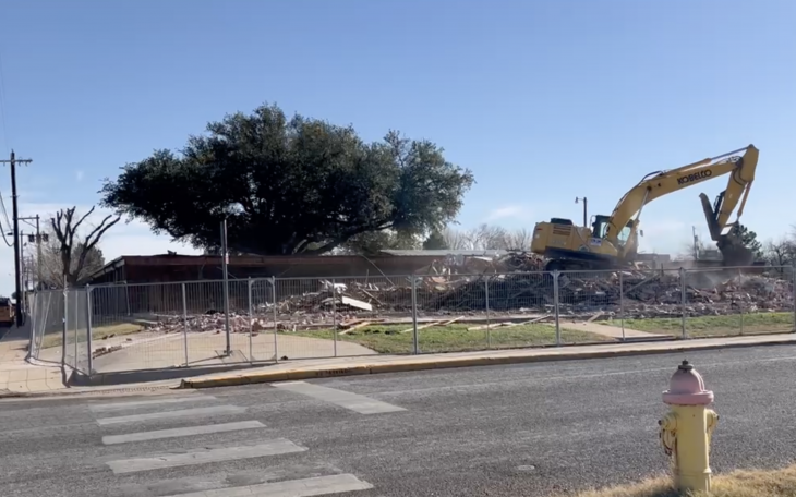 Crews have begun demolishing Alta Loma Elementary as part of San Angelo ISD’s school consolidation plan.