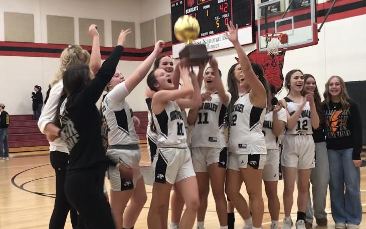 The Water Valley girls basketball team pulled off an upset over No. 21-ranked Menard on Tuesday in their first-round playoff game.