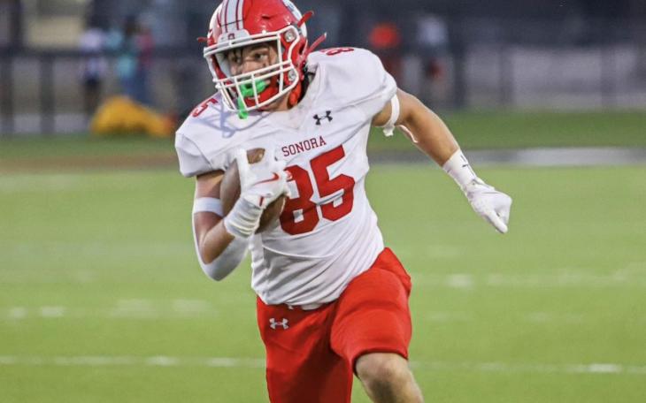 Sonora High School football standout Owen Jones committed to Mary Hardin-Baylor on Tuesday among offers from three other schools.