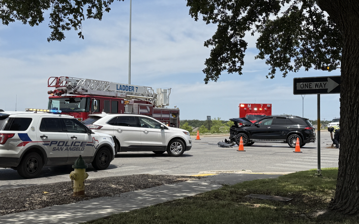 A four-vehicle crash on Knickerbocker Road on Monday afternoon has shut down traffic in both directions.