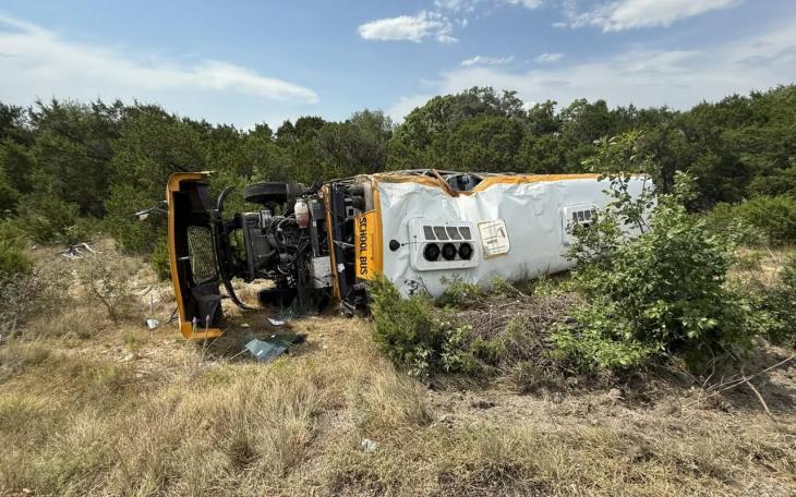 Leander ISD School Bus Rolls Over, Nine Taken to Hospital