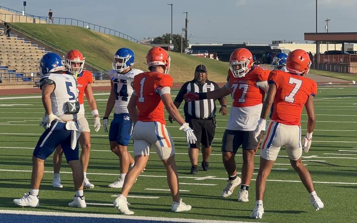 Central Bobcats Football in the scrimmage against Del Rio