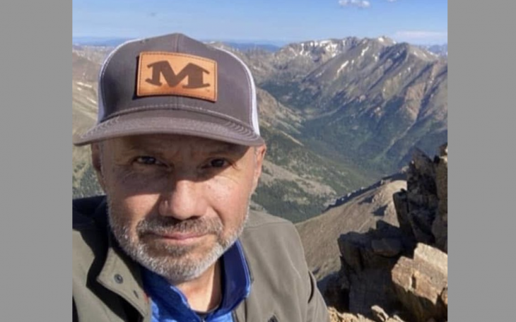 Former San Angelo Standard-Times sportswriter Carlos Mendez died at an Arlington hospital Nov. 7, almost two weeks after he was struck by a vehicle while jogging near his home. He was 57.