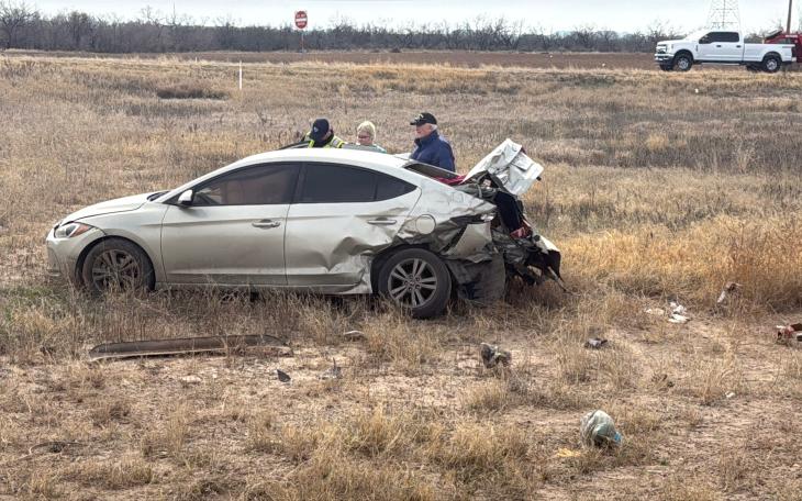 The occupants from both vehicles involved in a crash on US Highway 87 south of Grape Creek on Thursday managed to walk away unscathed.
