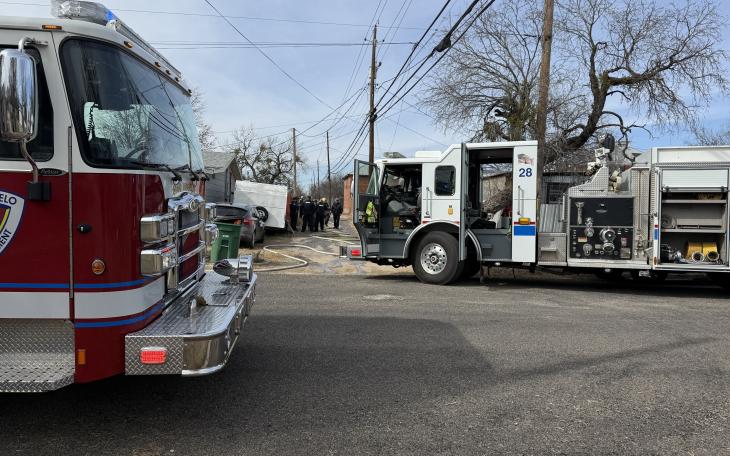 Firefighters were able to quickly extinguish a blaze Friday morning after a vehicle caught fire in a San Angelo neighborhood.