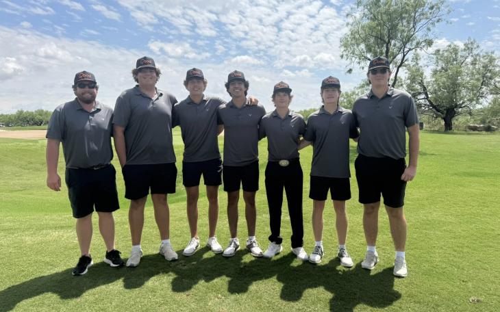 The Robert Lee boys are in first place after the opening round of the Class 1A state golf tournament Monday, April 27, 2026.
