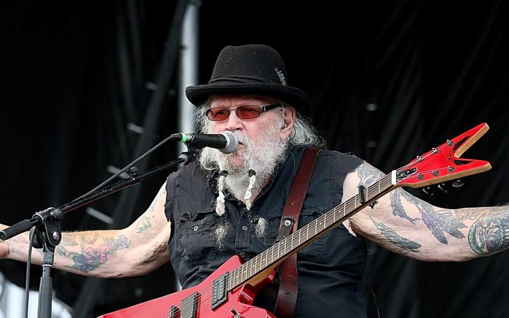 Legendary country singer-songwriter David Allan Coe, known as the “outlaw’s outlaw,” has died at 86.
