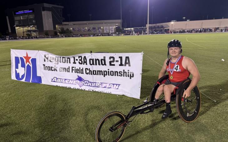 Coahoma sophomore Kohen Grantom set the national record in the 400-meter wheelchair race Saturday at the Class 3A Region I track and field meet at Abilene Christian University’s Elmer Gray Stadium.