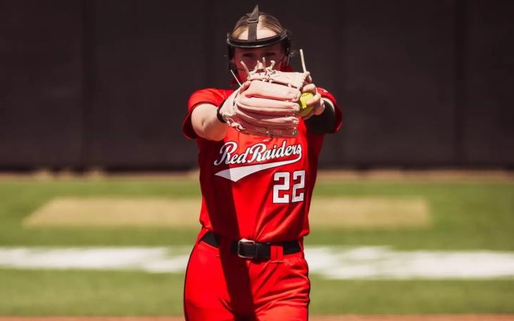 The University of Texas softball team has added left-handed pitcher Samantha Lincoln from Texas Tech through the transfer portal, strengthening its pitching staff as the back-to-back defending national champions prepare for the 2027 season.