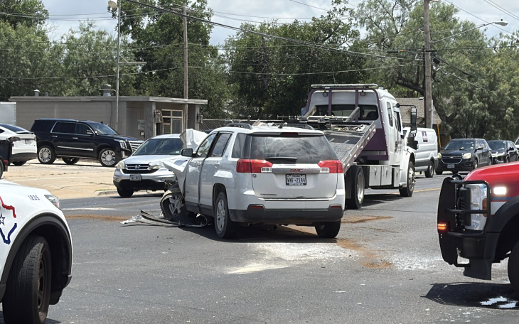 Crash at Avenue N and South Johnson