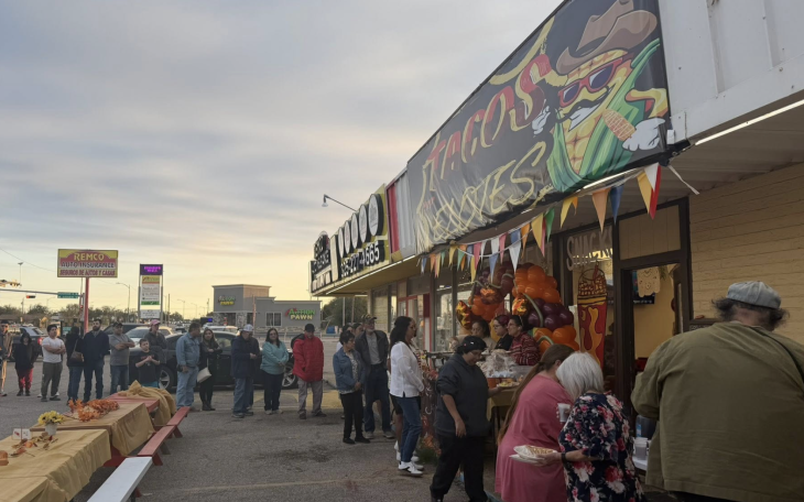 Tacos y Elotas